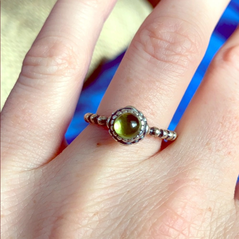 Pandora ring size 7 excellent condition